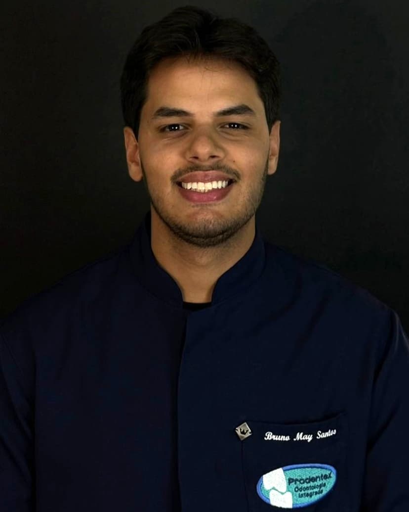Retrato profissional de Bruno May dos Santos