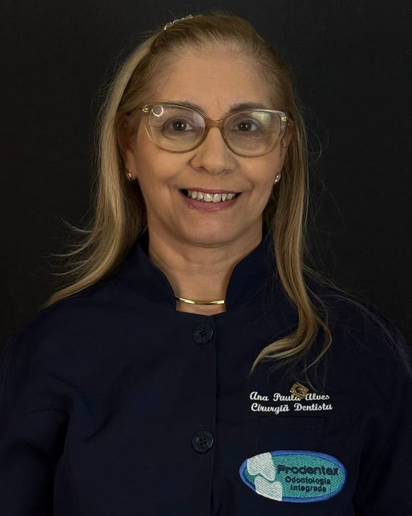 Retrato profissional da Dra. Ana Paula Alves